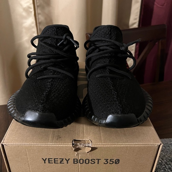 Yeezy 350 Bred Sz 11.5 RARE SIZE